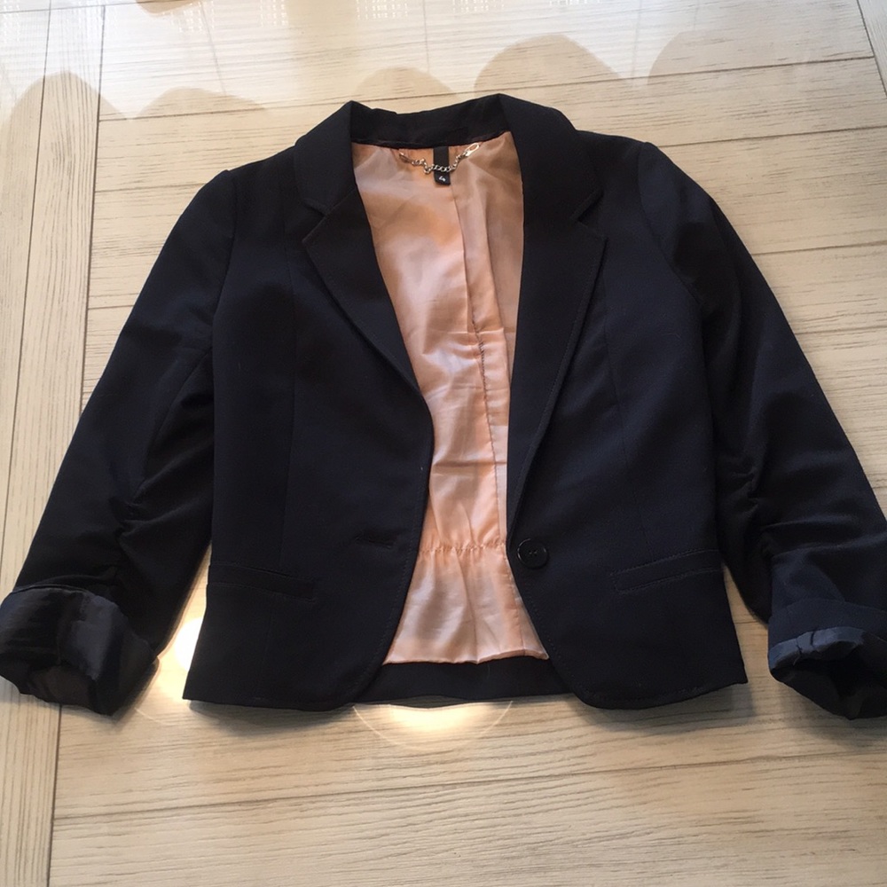 Cropped Black Blazer